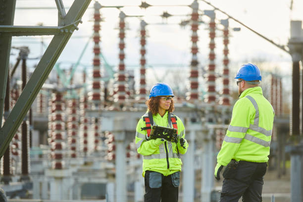 Best Local Electrician Companies  in Cave Junction, OR