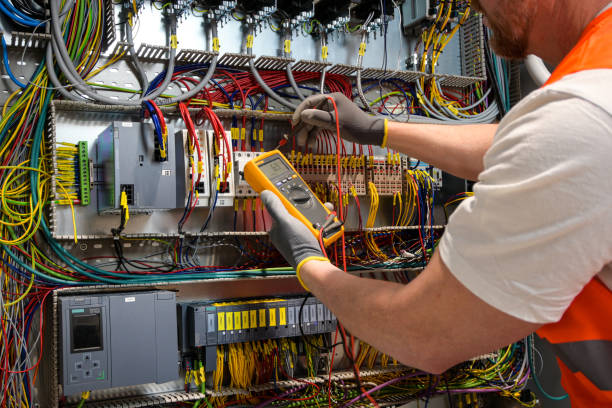 Best Electrical Contractors for Businesses  in Cave Junction, OR